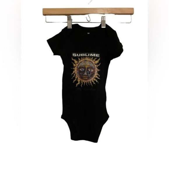 Sublime 18M onesie - Picture 1 of 3